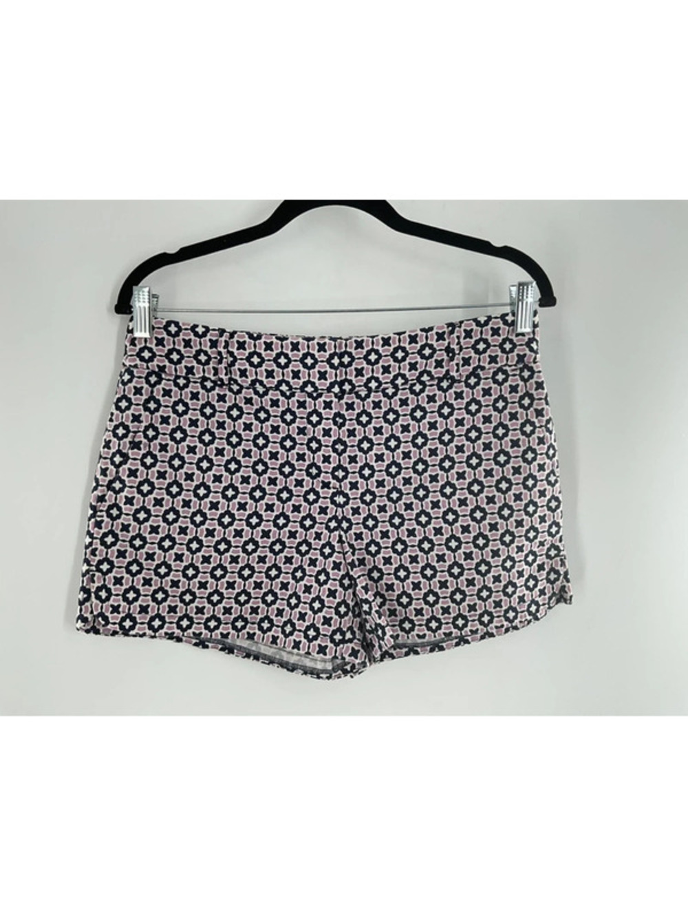 Ann Taylor loft, size 4 purple, black and white shorts 058